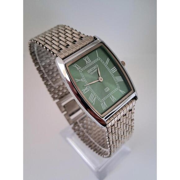 Seiko Other - 💁🏽‍♂️ Men's Vintage Seiko Barrel/Tonneau‎ Stainless Steel Tank RARE